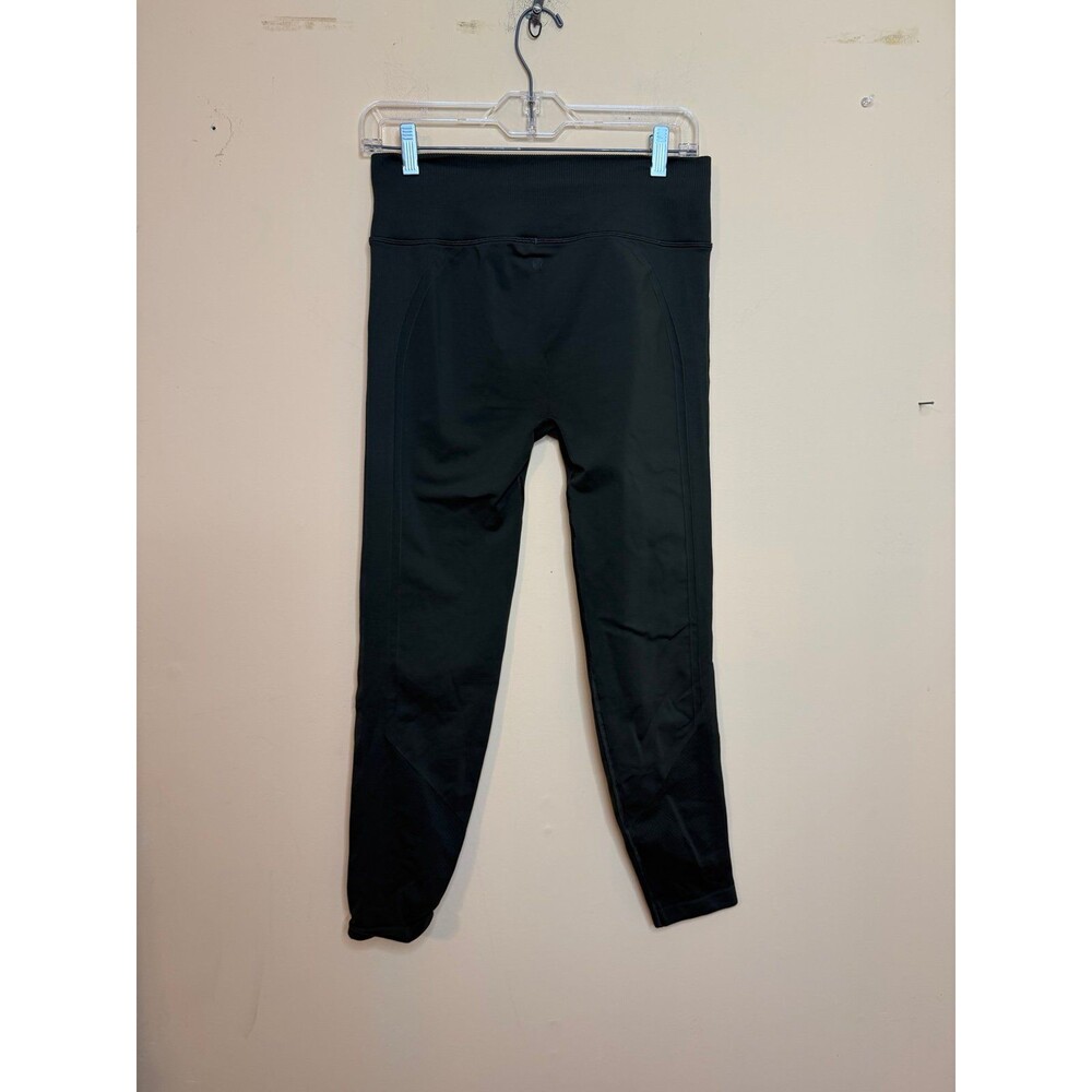 Lululemon size 6 leggings green